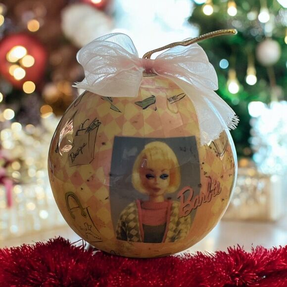 Vintage 1996 Mattel Matrix Barbie Christmas Ornament/Ball Plastic - Picture 2 of 3